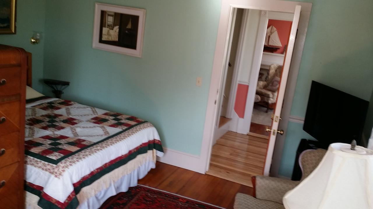The Burbank Rose Inn Νιούπορτ Εξωτερικό φωτογραφία